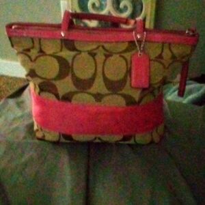 Coach Signature Purse